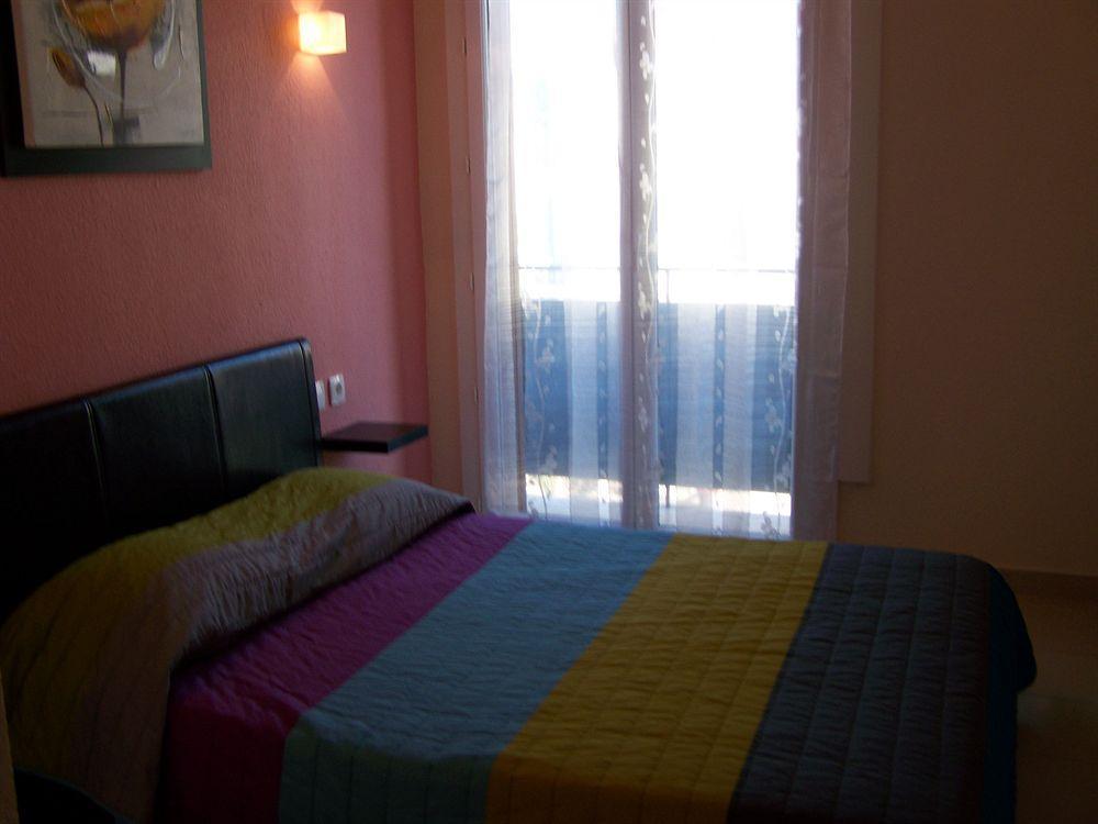 Hotel Merea La Londe-les-Maures Kültér fotó